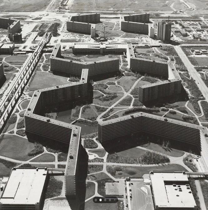 Bijlmermeer en su etapa original — bloques hexagonales aislados, Amsterdam